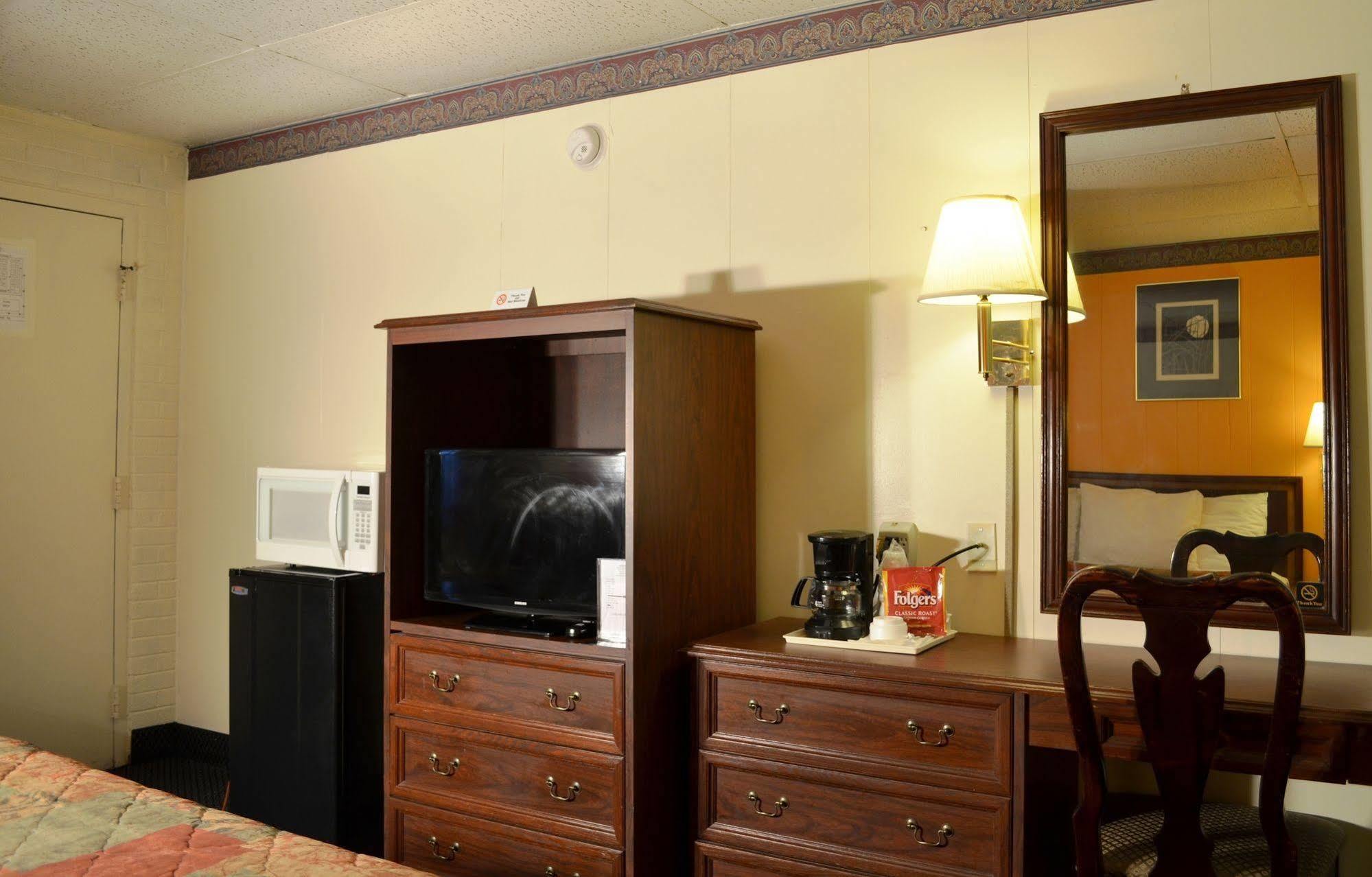 Economy Inn Bluefield Exterior foto